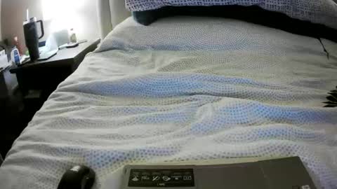 Jess and Nick online show from 11/27/25, 04:03