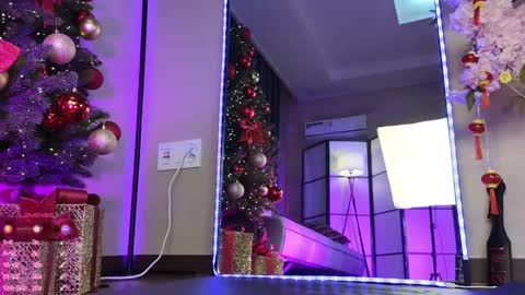 Mary online show from 12/20/24, 03:21