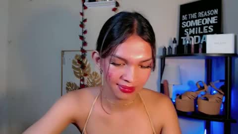 Snapshot of marryme_leixx chatting on 04/01/26, 01:17 LEIXX online show from 04/01/26, 01:17