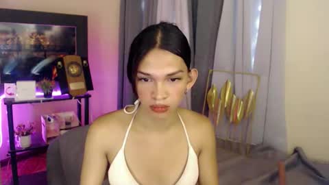 Snapshot of marryme_leixx chatting on 04/14/26, 07:47 LEIXX online show from 04/14/26, 07:47