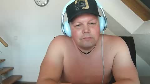 mars0481 online show from 05/23/26, 01:37