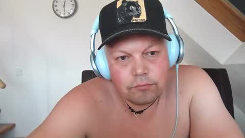 mars0481 online show from 05/27/26, 04:04