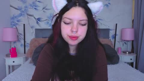 Snapshot of mars_elina chatting on 11/21/25, 07:40 Marselina online show from 11/21/25, 07:40