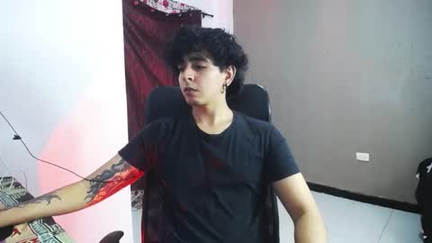 Snapshot of mars_miller chatting on 12/18/25, 07:58 Mars online show from 12/18/25, 07:58