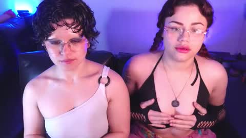 Marsdoll online show from 11/24/25, 10:53