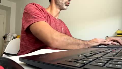 Snapshot of marsupilami_82_ chatting on 10/28/25, 02:42 marsupilami_82_ online show from 10/28/25, 02:42