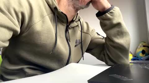 marsupilami_82_ online show from 12/19/25, 11:17