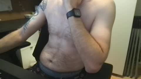 Snapshot of mart7373 chatting on 10/25/25, 01:40 Mart online show from 10/25/25, 01:40