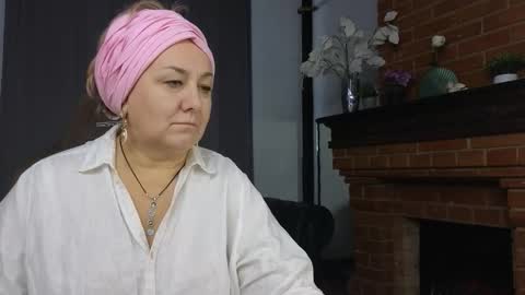 Snapshot of marta_wils chatting on 10/14/25, 04:24 marta_wils online show from 10/14/25, 04:24