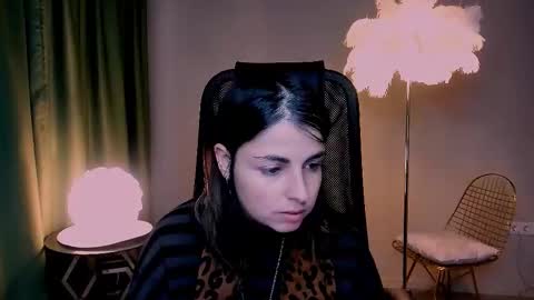 martaedams online show from 12/05/25, 08:12