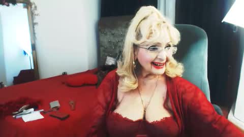 marthabrownn online show from 09/12/25, 08:09