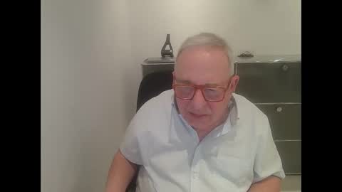 Snapshot of martin_1947 chatting on 01/26/25, 09:40 martin_1947 online show from 01/26/25, 09:40