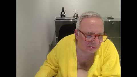 Snapshot of martin_1947 chatting on 03/02/25, 10:59 martin_1947 online show from 03/02/25, 10:59