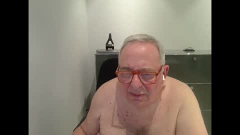 Snapshot of martin_1947 chatting on 03/05/25, 11:27 martin_1947 online show from 03/05/25, 11:27