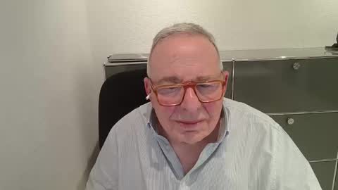 Snapshot of martin_1947 chatting on 01/18/26, 09:40 martin_1947 online show from 01/18/26, 09:40