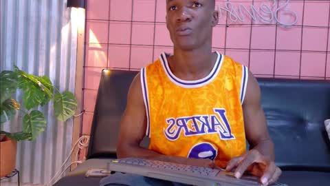 Snapshot of martin_killer chatting on 10/21/25, 01:17 Martin online show from 10/21/25, 01:17