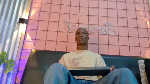 Snapshot of martin_killer chatting on 10/23/25, 03:17 Martin online show from 10/23/25, 03:17