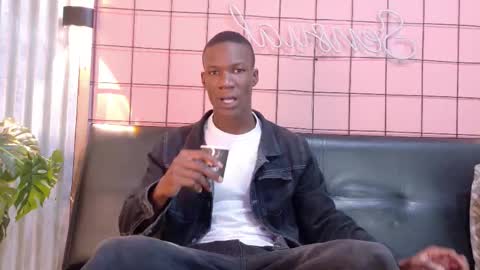 Snapshot of martin_killer chatting on 11/29/25, 01:30 Martin online show from 11/29/25, 01:30