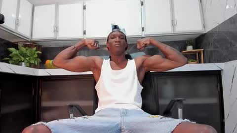 Snapshot of martin_killer chatting on 11/29/25, 07:39 Martin online show from 11/29/25, 07:39