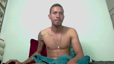 Snapshot of martin_smith20 chatting on 11/17/25, 11:21 martin_smith20 online show from 11/17/25, 11:21