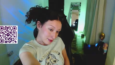 mari online show from 01/17/25, 02:08