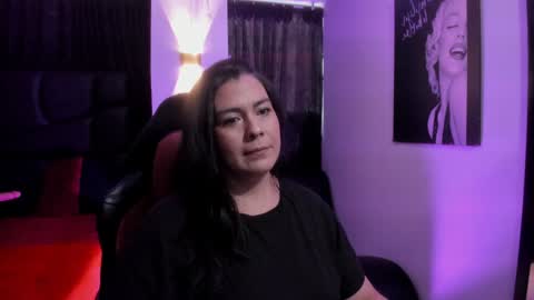   MARTINA   online show from 01/06/25, 11:51