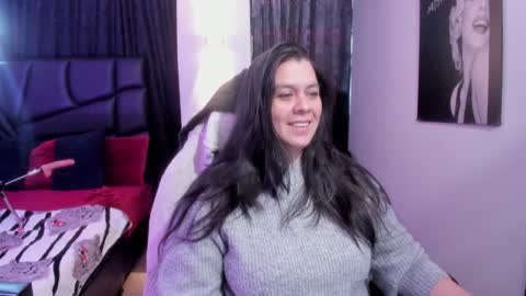   MARTINA   online show from 01/07/25, 11:48