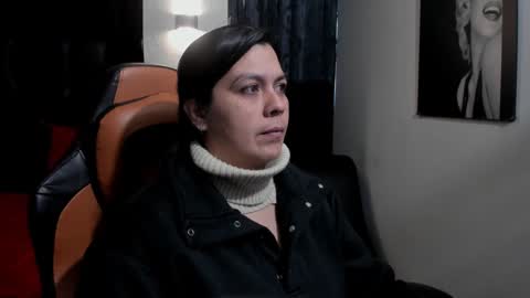   MARTINA   online show from 01/22/25, 11:34