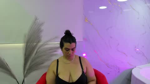   MARTINA   online show from 02/02/25, 09:34