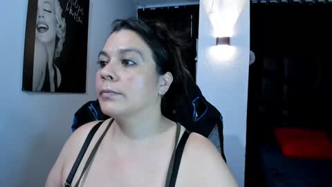   MARTINA   online show from 02/05/25, 10:55