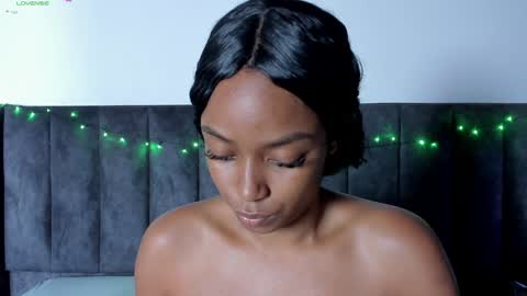 Laura online show from 12/21/24, 08:00