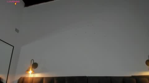 Laura online show from 11/08/25, 07:34