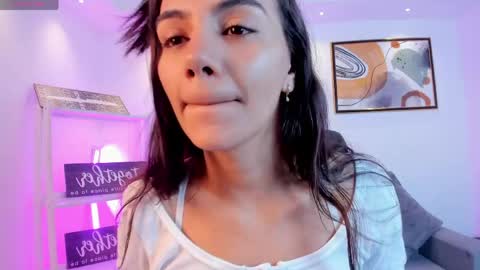 Martina online show from 05/13/26, 12:24