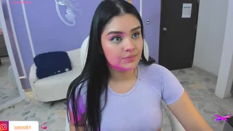 Snapshot of martina_saenz1 chatting on 03/07/25, 01:31 Martina  online show from 03/07/25, 01:31