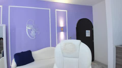 Snapshot of martina_saenz1 chatting on 03/12/25, 08:10 Martina  online show from 03/12/25, 08:10