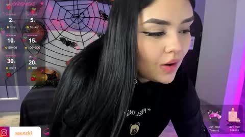 Snapshot of martina_saenz1 chatting on 10/18/25, 08:42 Martina  online show from 10/18/25, 08:42