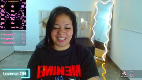 Hey im martina online show from 12/31/24, 09:10