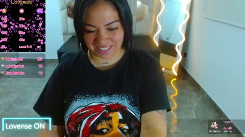 Hey im martina online show from 01/04/25, 09:00