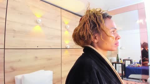 martina touss  online show from 12/14/24, 02:01