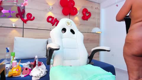 martina touss  online show from 02/13/25, 10:00