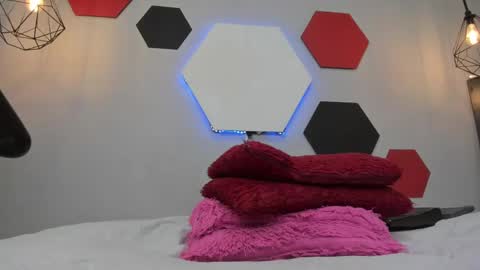 Martina online show from 12/04/24, 10:57