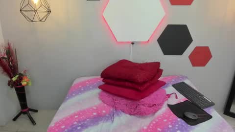 Martina online show from 12/06/24, 05:53
