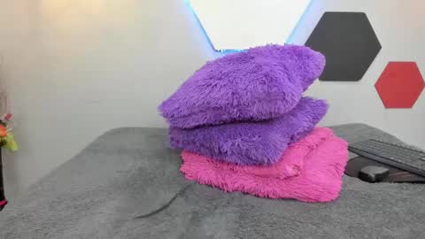 Martina online show from 12/08/24, 08:41