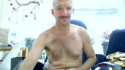 martinadam18 online show from 06/19/26, 11:03