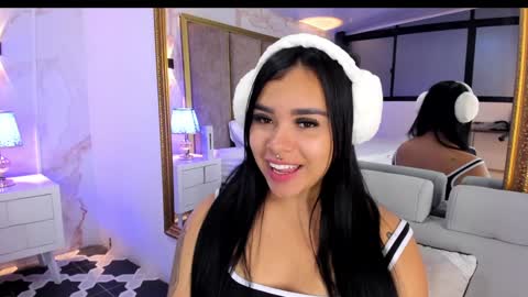 Martina Garcia online show from 12/10/24, 01:43