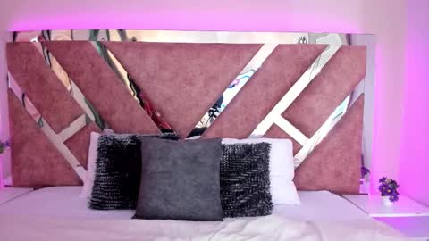 Snapshot of martinagarcia__ chatting on 12/03/25, 07:01 Martina Garcia online show from 12/03/25, 07:01