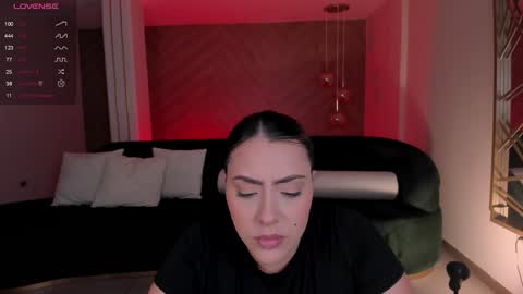 Martinna Bonnet online show from 12/19/24, 01:40
