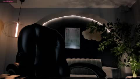 Martinna Bonnet online show from 02/09/25, 10:20