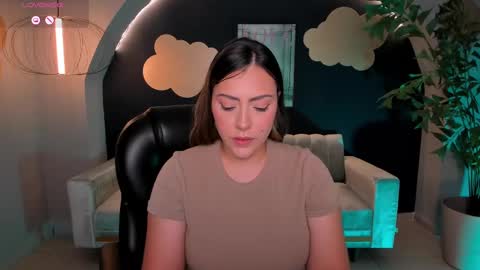 Martinna Bonnet online show from 03/10/25, 04:57