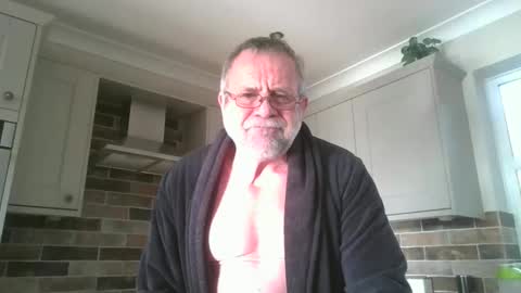 martinrgbxxxx online show from 11/08/25, 09:42